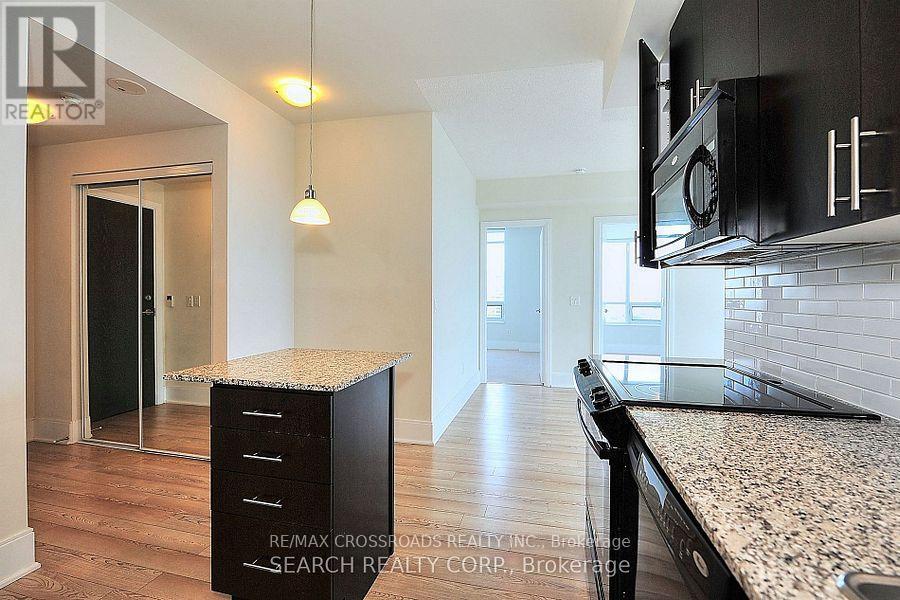 1702 - 181 Wynford Drive, Toronto, Ontario  M3C 0C6 - Photo 6 - C12553446