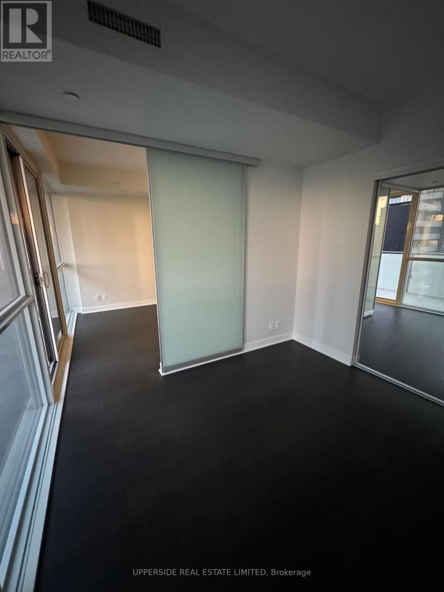 1808 - 15 Grenville Street, Toronto, Ontario  M4Y 0B9 - Photo 9 - C12553454