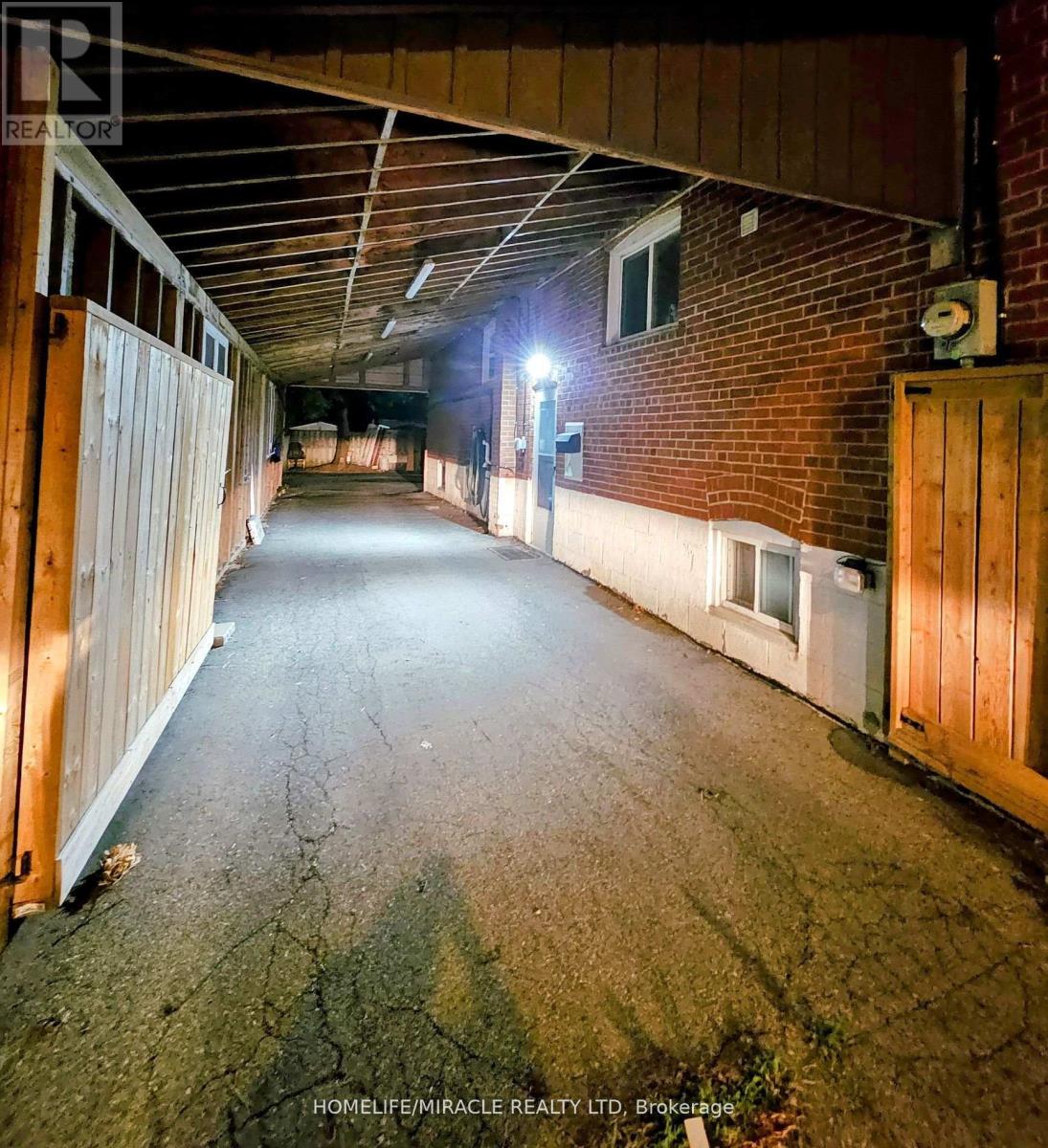 Main - 1382 Warden Avenue, Toronto, Ontario  M1R 2S5 - Photo 11 - E12553470