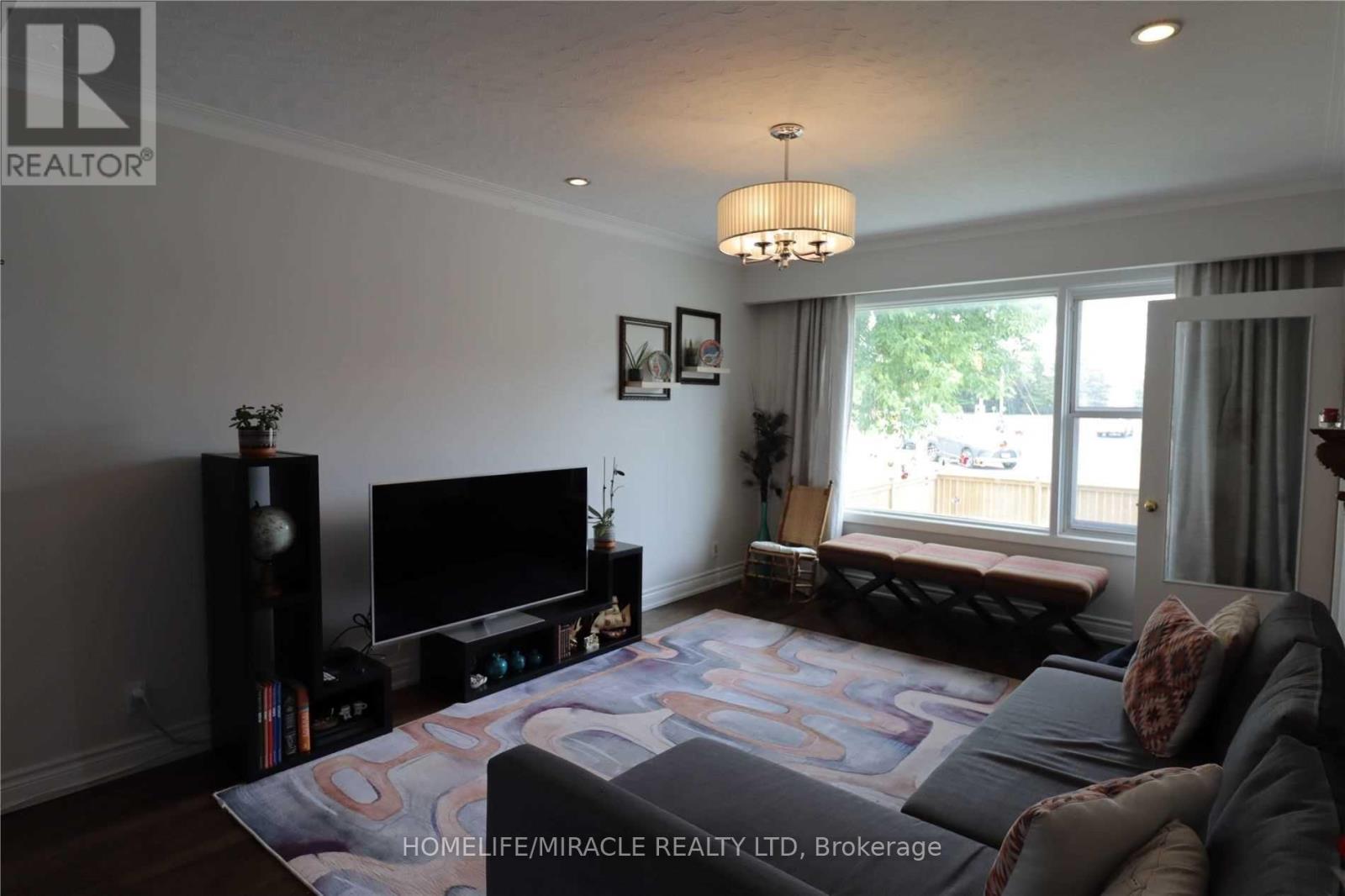 Main - 1382 Warden Avenue, Toronto, Ontario  M1R 2S5 - Photo 3 - E12553470