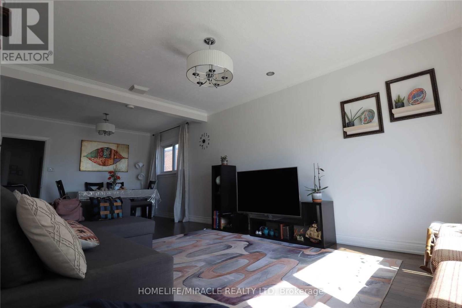 Main - 1382 Warden Avenue, Toronto, Ontario  M1R 2S5 - Photo 4 - E12553470