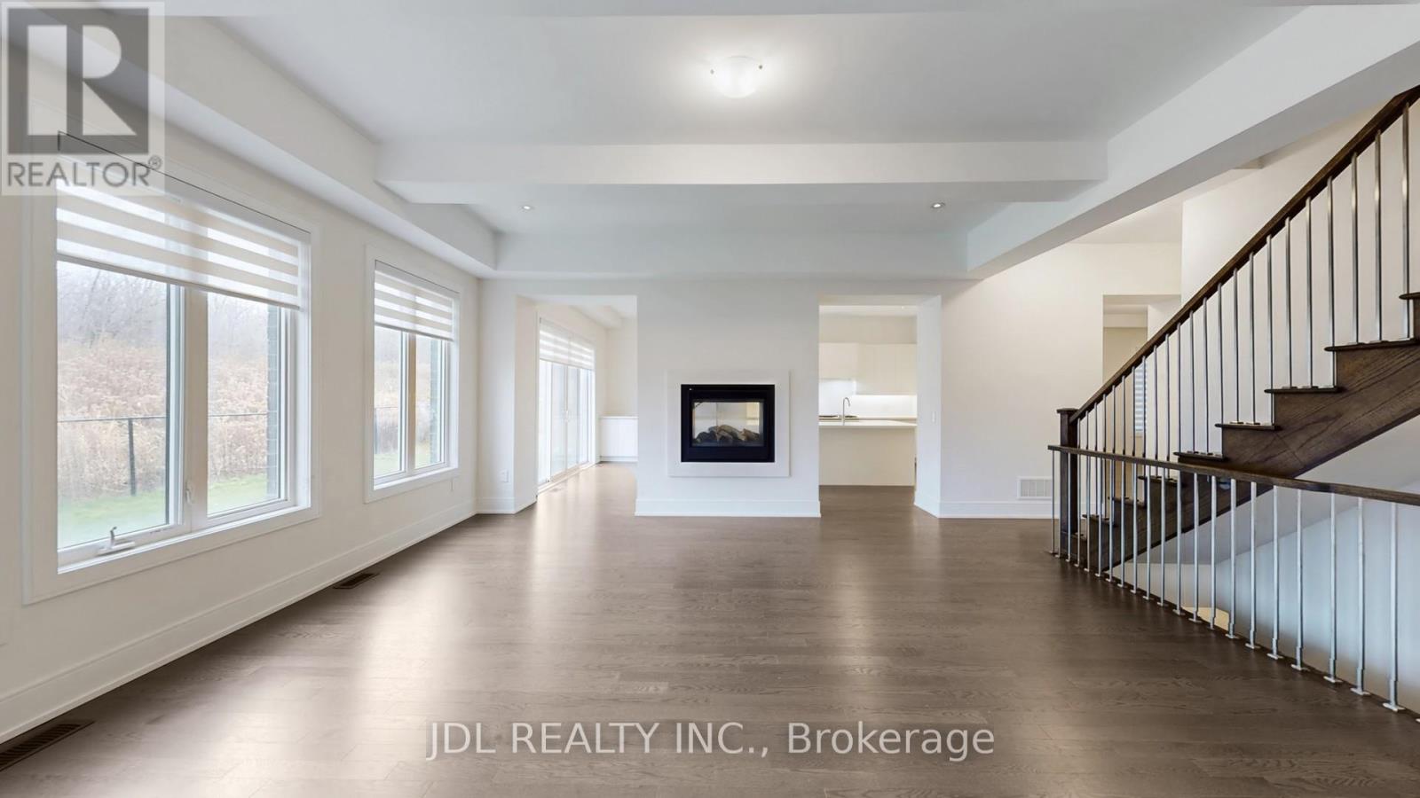 97 Milky Way Drive, Richmond Hill, Ontario  L4C 4M8 - Photo 3 - N12553426