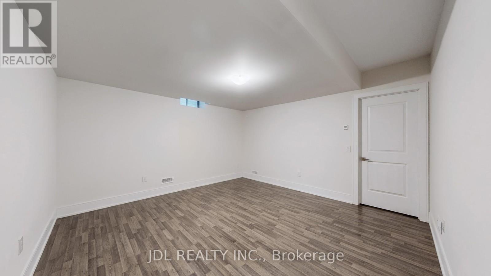 97 Milky Way Drive, Richmond Hill, Ontario  L4C 4M8 - Photo 32 - N12553426