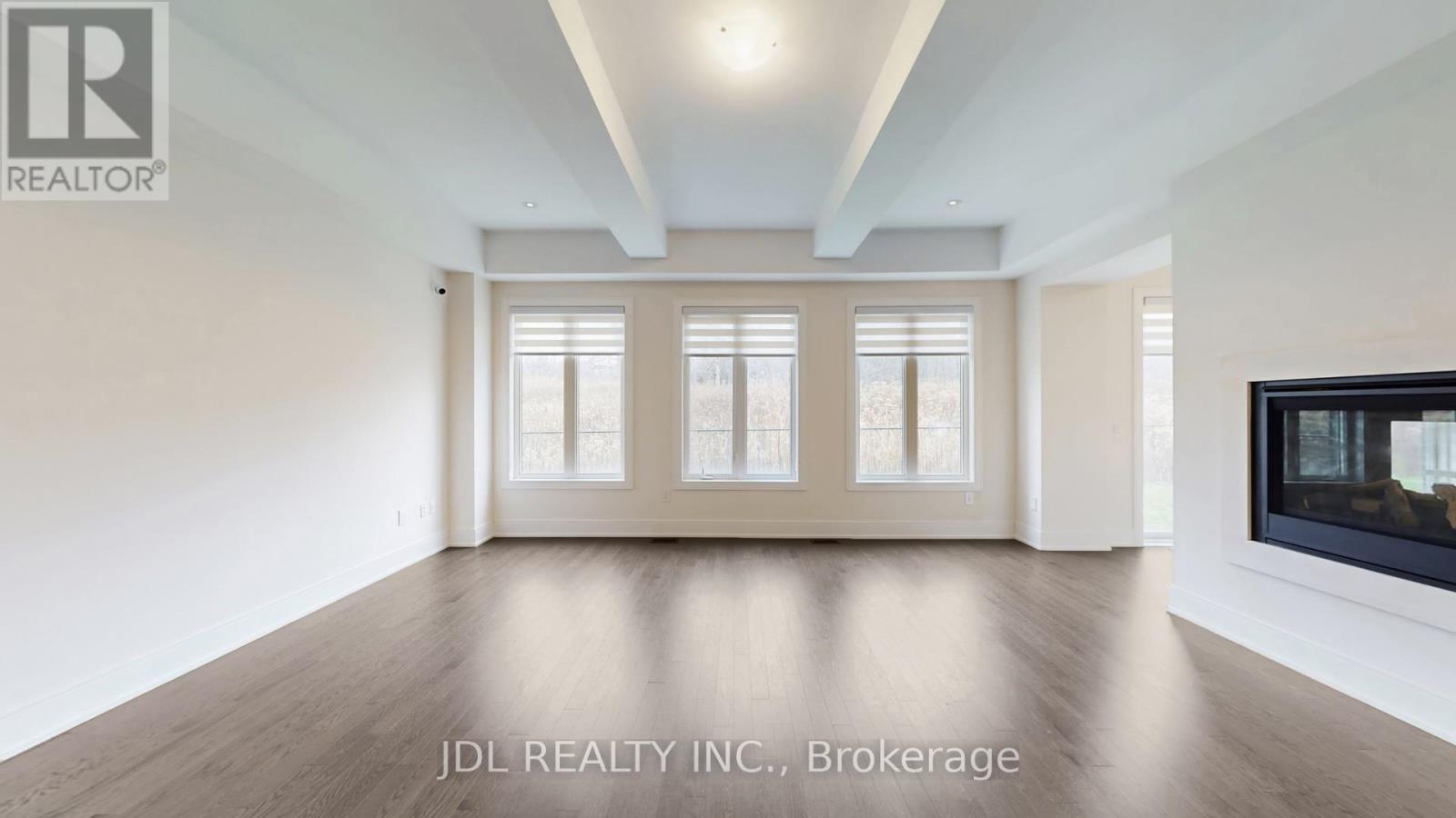 97 Milky Way Drive, Richmond Hill, Ontario  L4C 4M8 - Photo 4 - N12553426