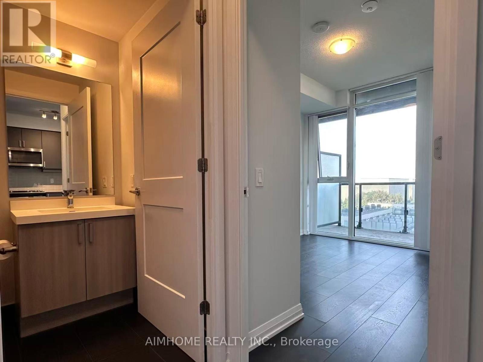 601 - 7895 Jane Street, Vaughan, Ontario  L4K 2M7 - Photo 12 - N12553450