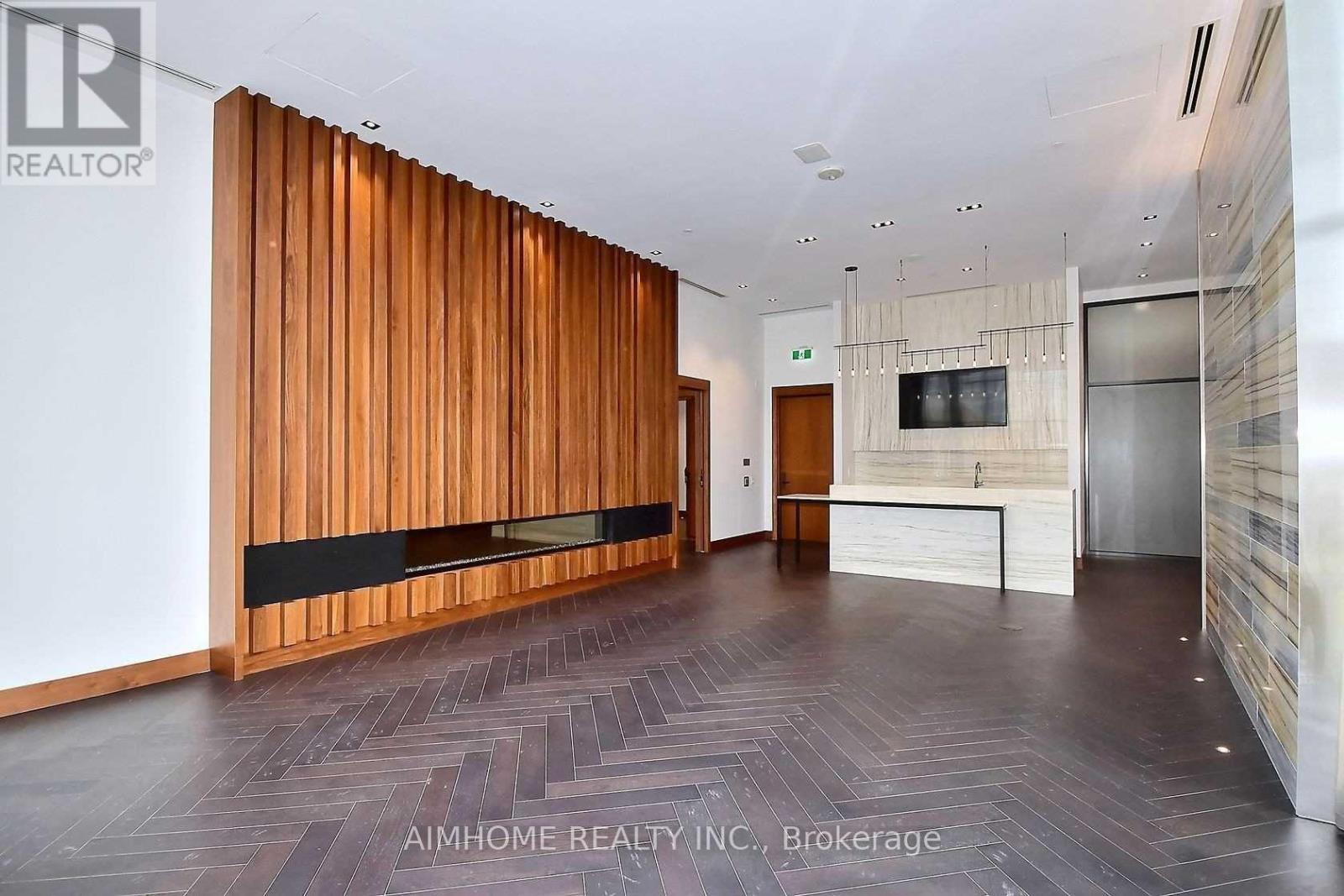 601 - 7895 Jane Street, Vaughan, Ontario  L4K 2M7 - Photo 4 - N12553450