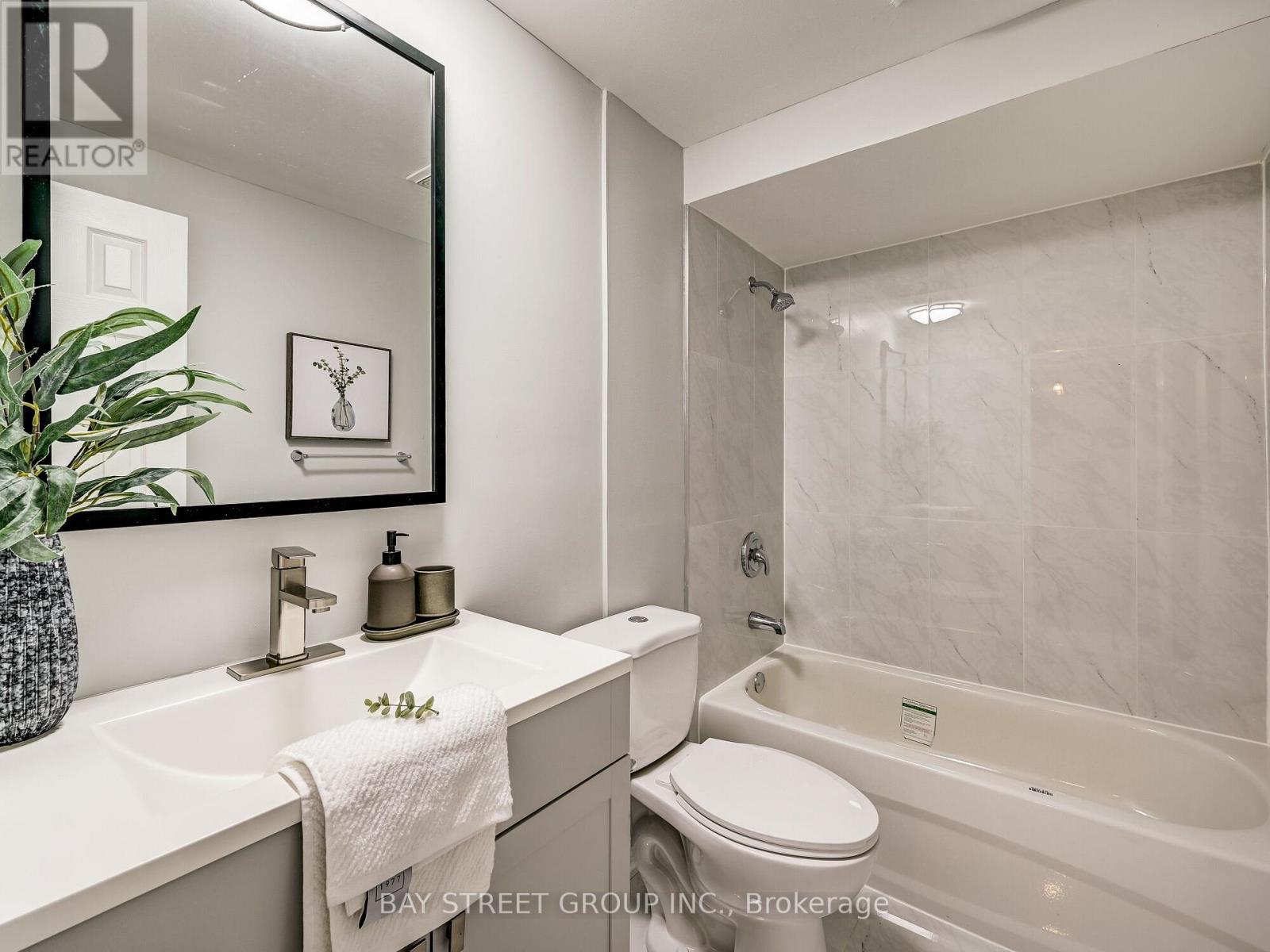 61 Sorrell Crescent, Markham, Ontario  L3S 1K9 - Photo 7 - N12553476