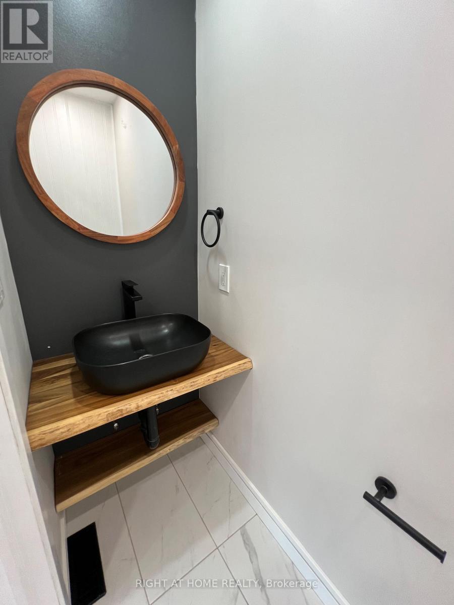 Main - 87 Walter Avenue, Newmarket, Ontario  L3X 3B2 - Photo 7 - N12553478