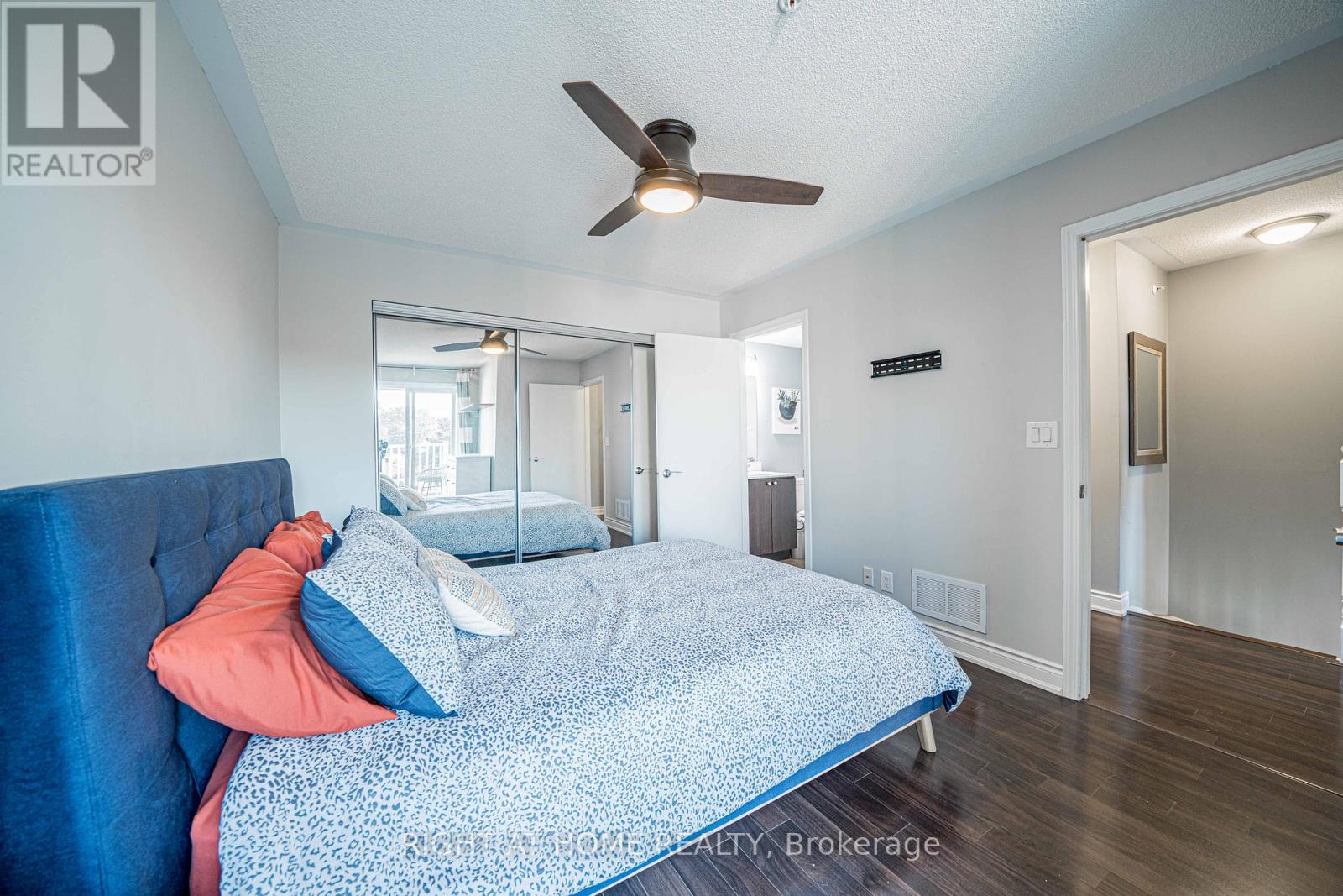 208 - 25 Richgrove Drive, Toronto, Ontario  M9R 0A3 - Photo 23 - W12553434