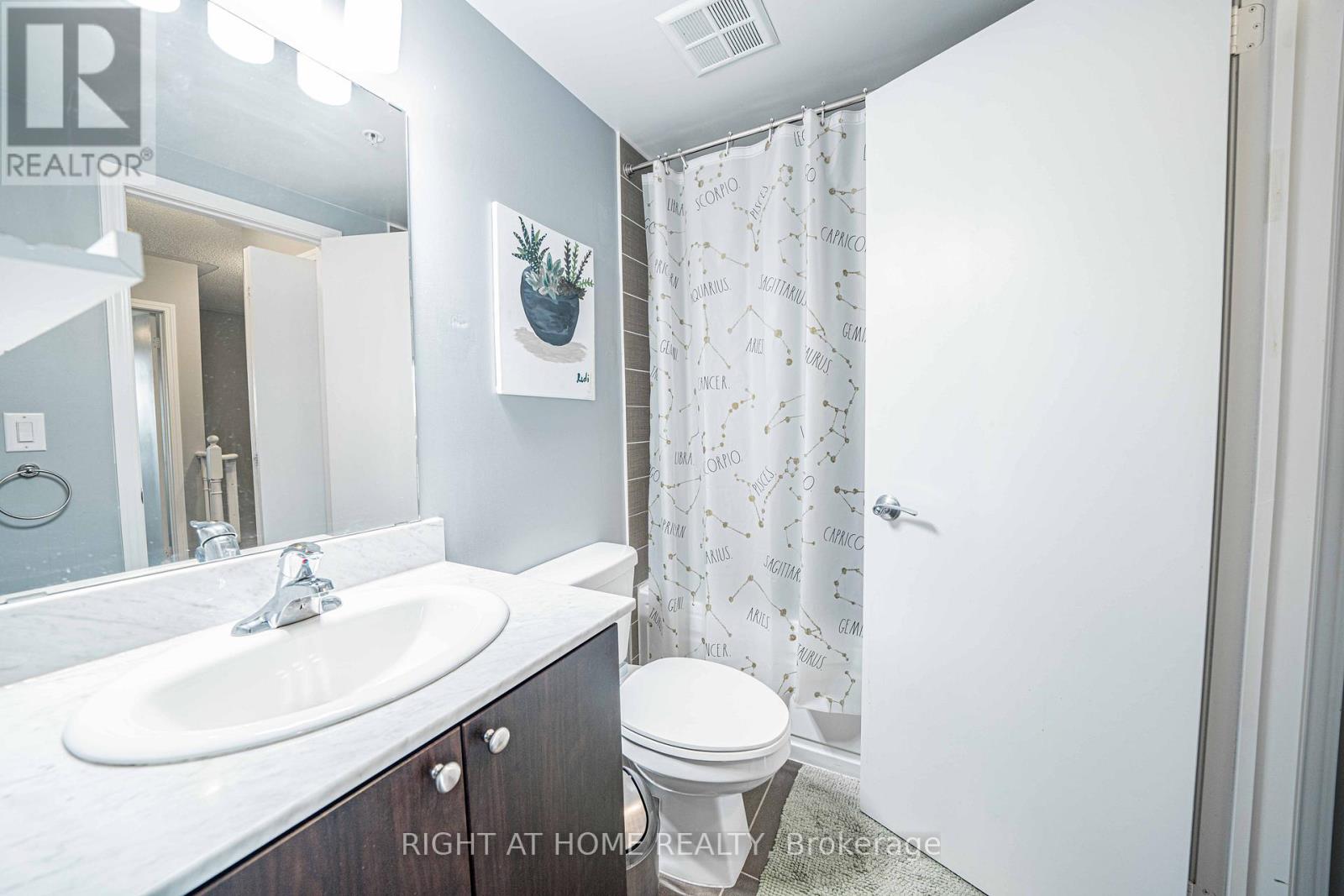 208 - 25 Richgrove Drive, Toronto, Ontario  M9R 0A3 - Photo 25 - W12553434