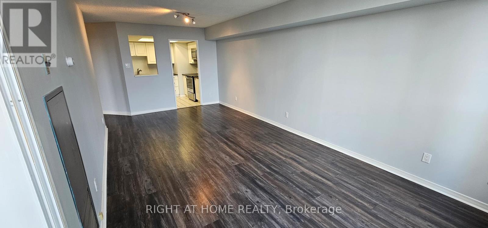 411 - 4460 Tucana Court, Mississauga, Ontario  L5R 3R4 - Photo 6 - W12553460