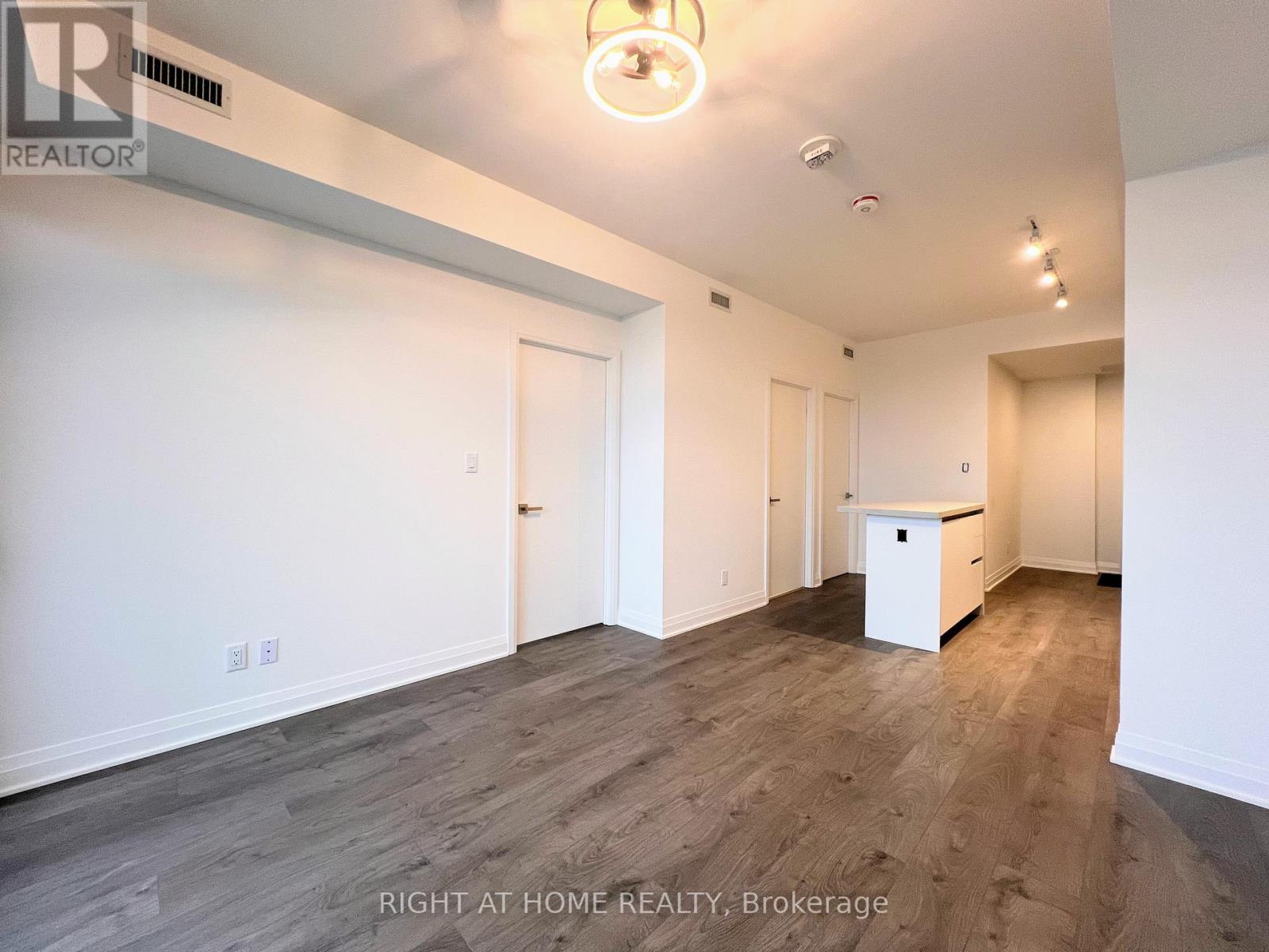 3810 - 4015 The Exchange Street, Mississauga, Ontario  L5B 0N9 - Photo 9 - W12553464