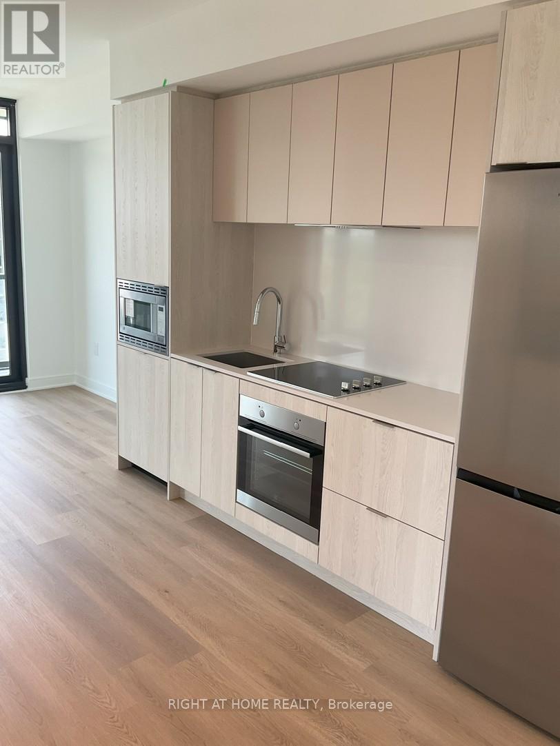 1004 - 86 Dundas Street E, Mississauga, Ontario  L5A 0B1 - Photo 10 - W12553474