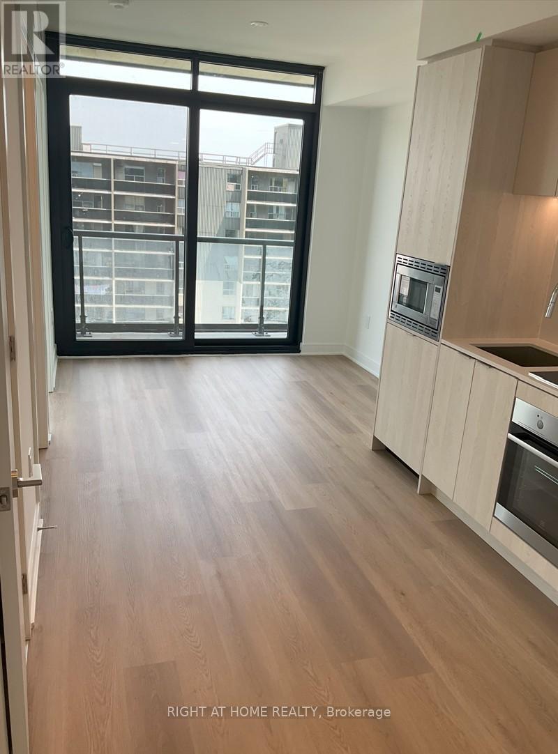 1004 - 86 Dundas Street E, Mississauga, Ontario  L5A 0B1 - Photo 11 - W12553474