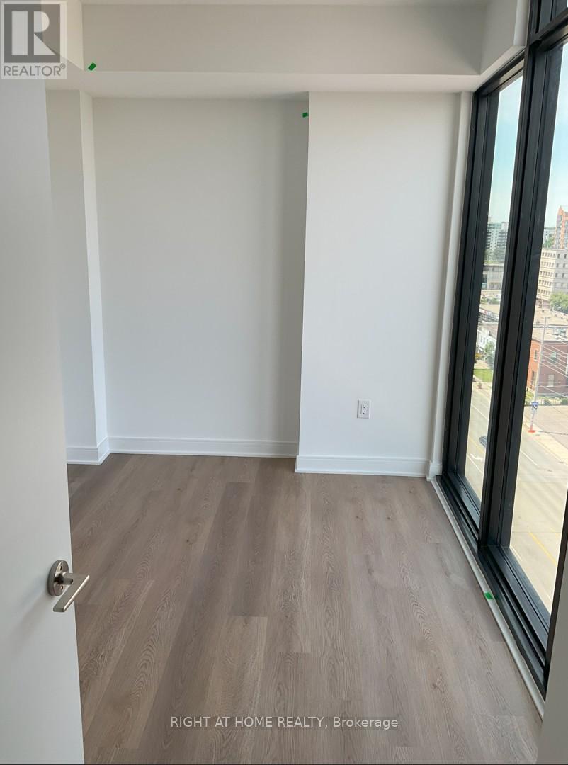 1004 - 86 Dundas Street E, Mississauga, Ontario  L5A 0B1 - Photo 14 - W12553474