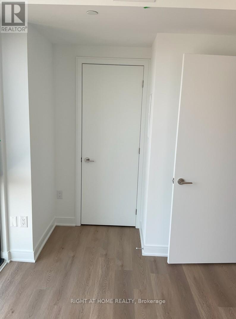 1004 - 86 Dundas Street E, Mississauga, Ontario  L5A 0B1 - Photo 18 - W12553474