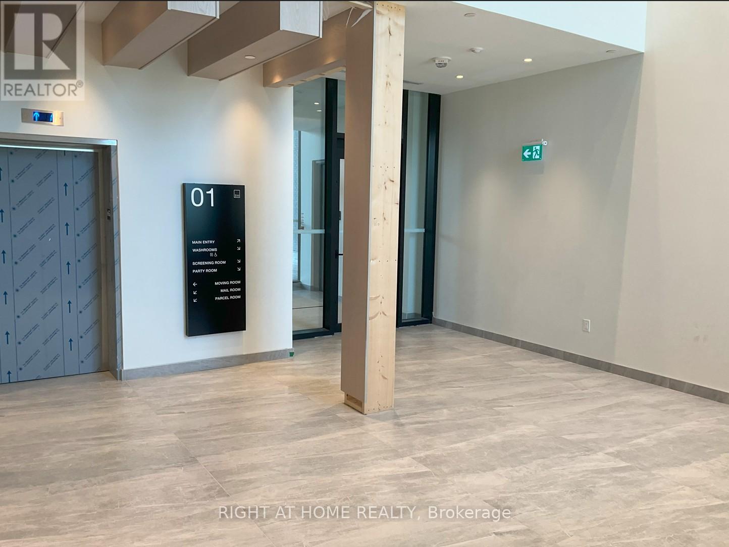 1004 - 86 Dundas Street E, Mississauga, Ontario  L5A 0B1 - Photo 5 - W12553474