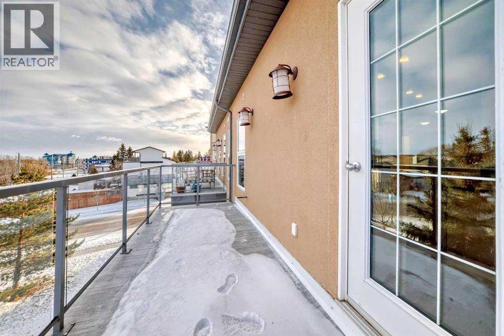 302, 5040 53 Street, Sylvan Lake, Alberta  T4S 0A4 - Photo 3 - A2247257