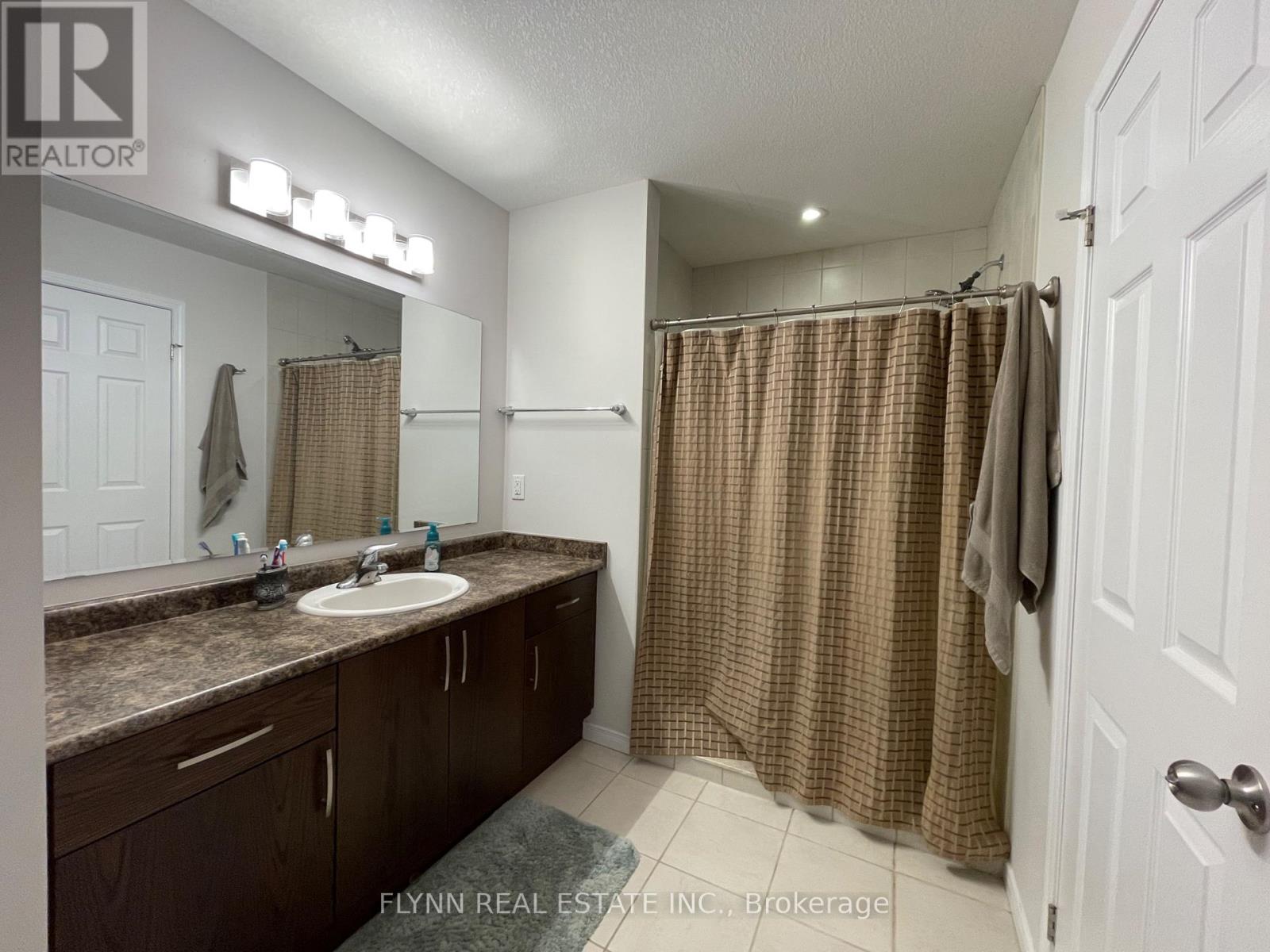 246 Woodway Trail, Norfolk, Ontario  N3Y 0C7 - Photo 11 - X12553430