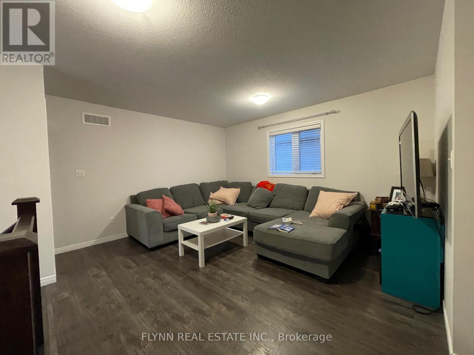 246 Woodway Trail, Norfolk, Ontario  N3Y 0C7 - Photo 9 - X12553430