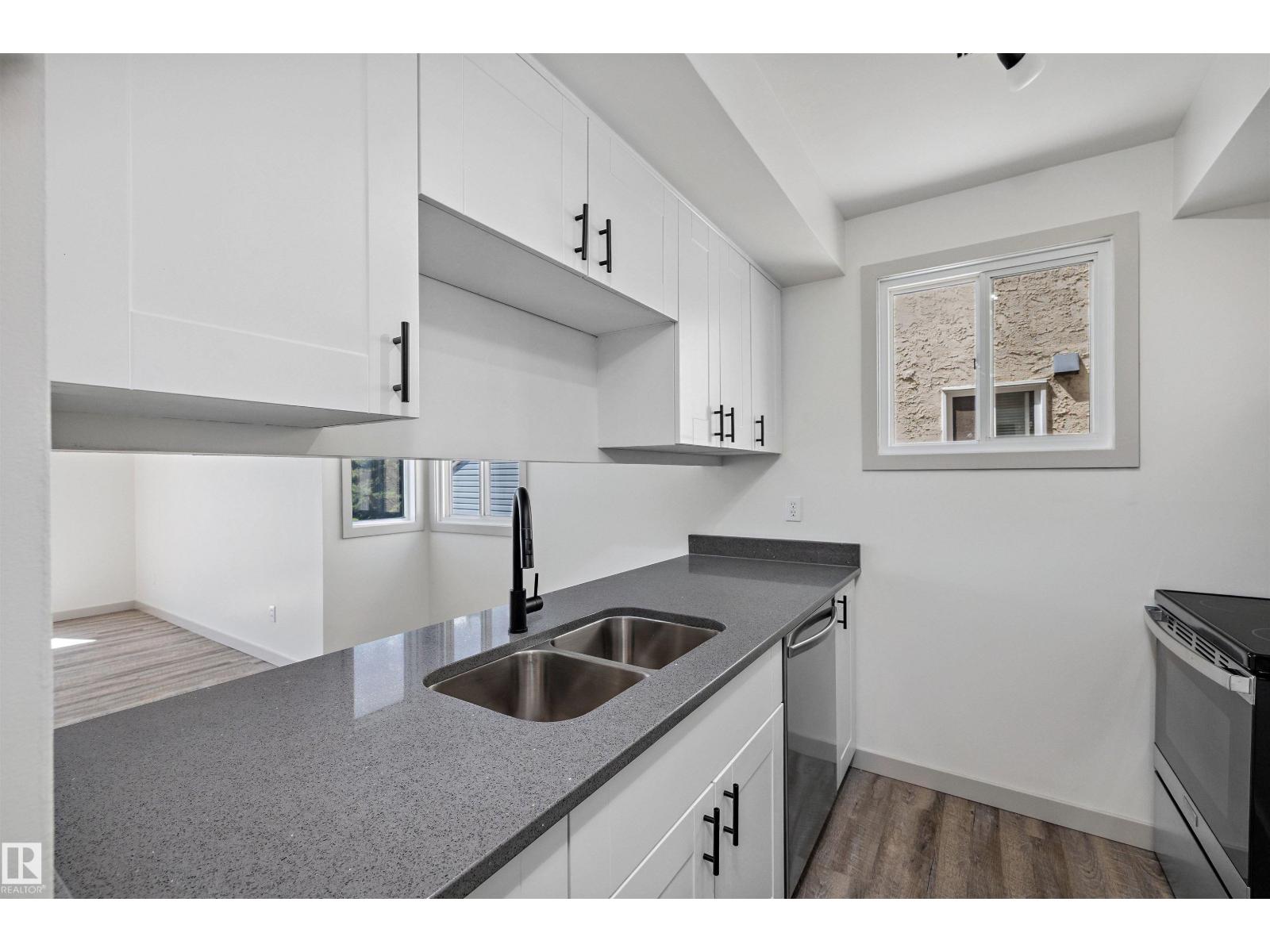 189 Lancaster Tc Nw, Edmonton, Alberta  T5X 5T2 - Photo 9 - E4466035