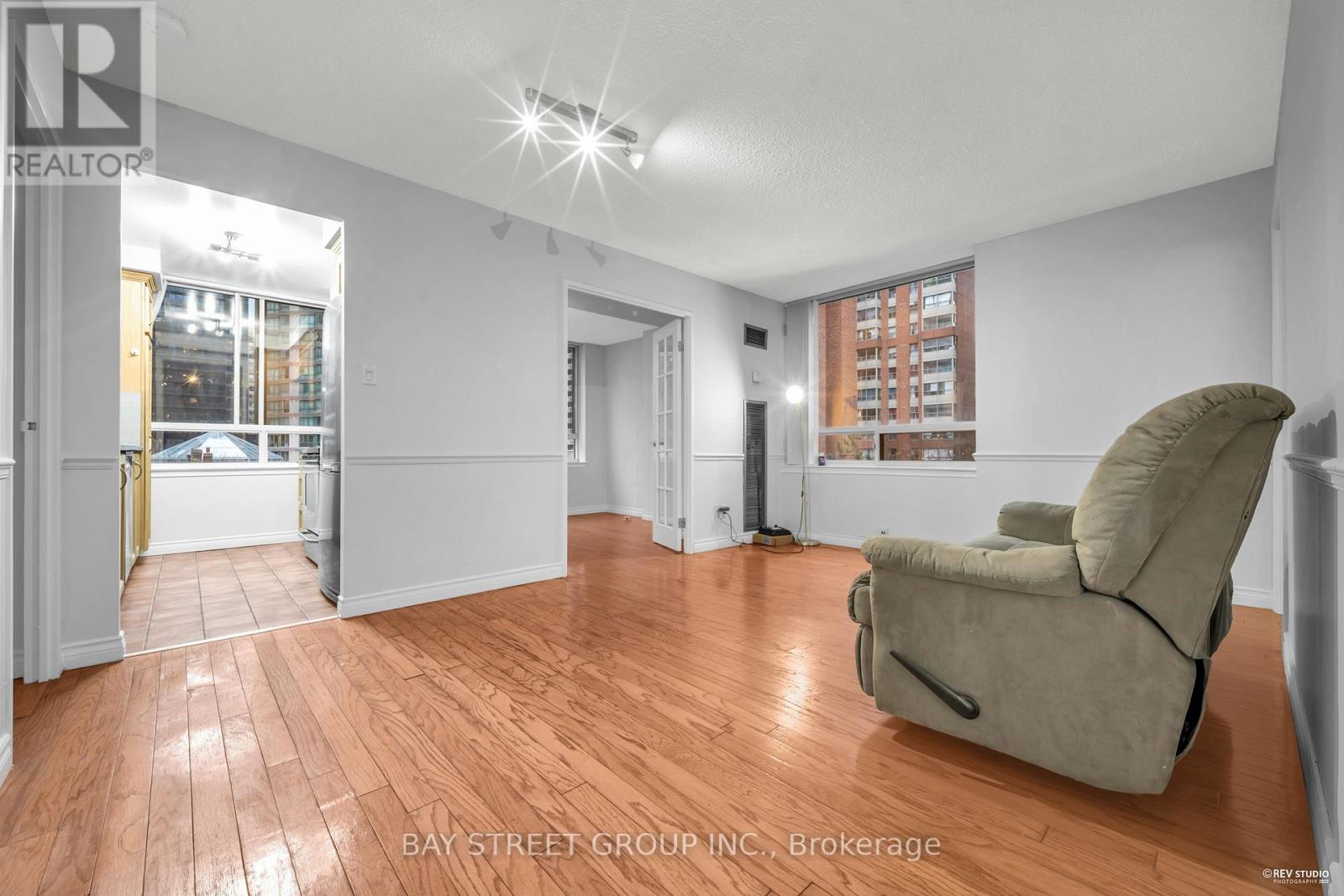 523 - 633 Bay Street, Toronto, Ontario  M5G 2G4 - Photo 5 - C12551736