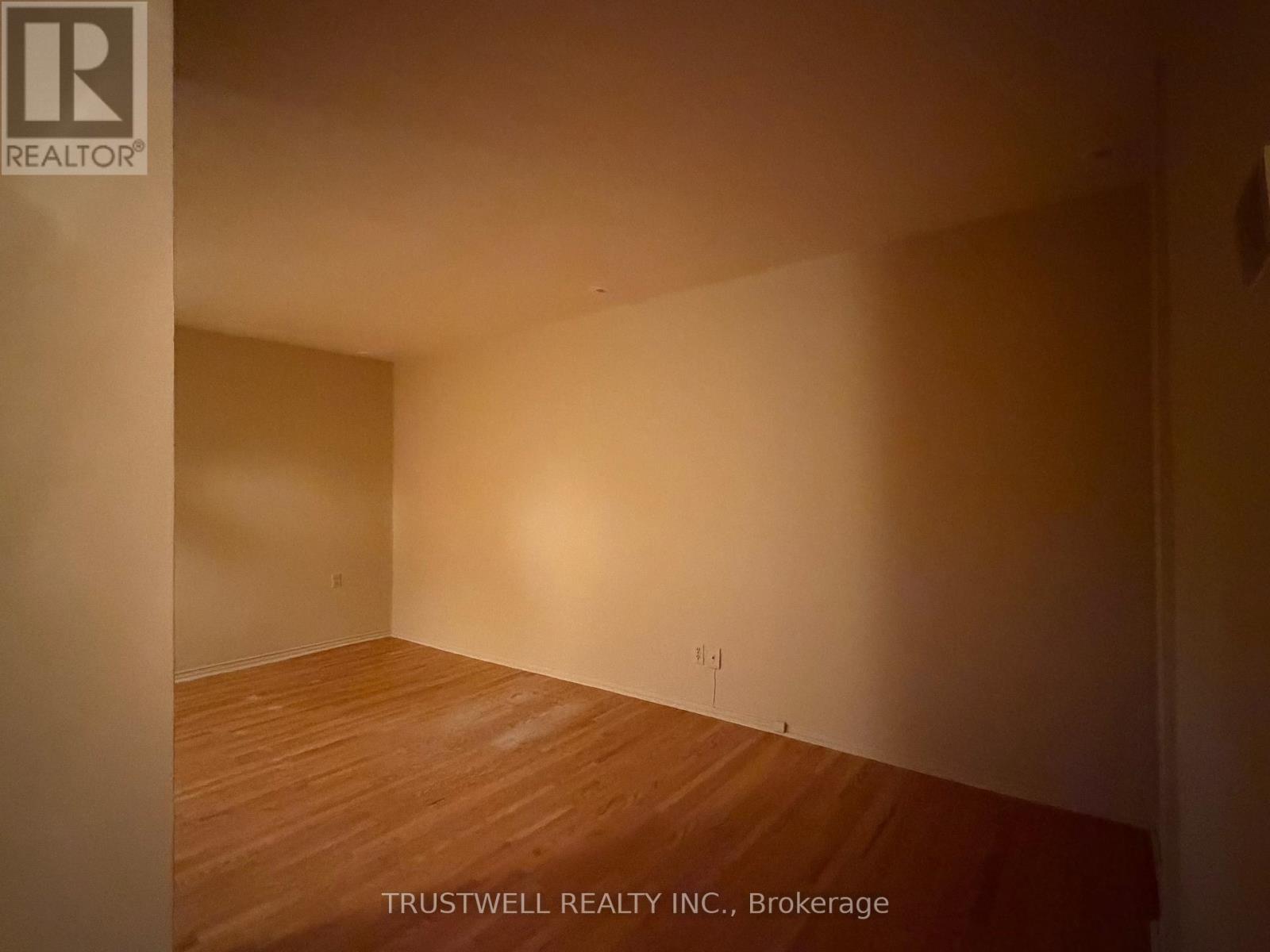 4 - 373 Broadview Avenue, Toronto, Ontario  M4K 2M7 - Photo 4 - E12543774