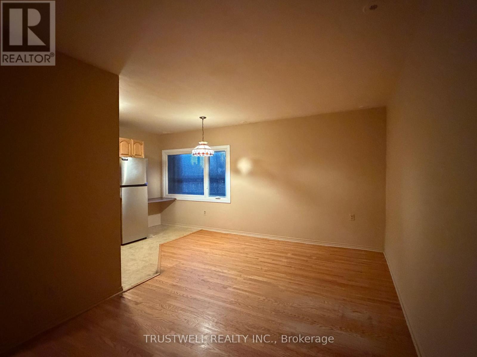 4 - 373 Broadview Avenue, Toronto, Ontario  M4K 2M7 - Photo 5 - E12543774
