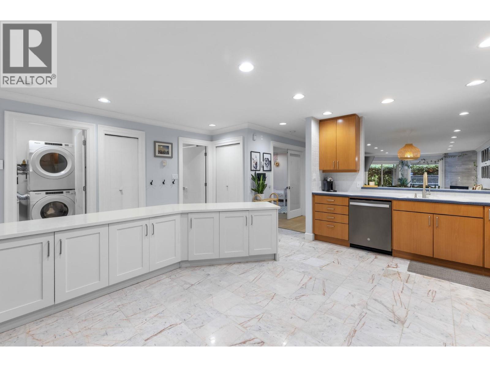 102 1500 Ostler Court, North Vancouver, British Columbia  V7G 2S2 - Photo 14 - R3068181