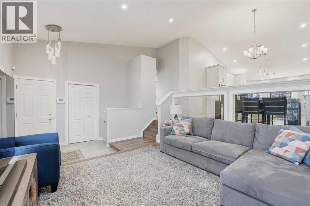 31 Applegrove Crescent Se, Calgary, Alberta  T2A 7P2 - Photo 7 - A2262808