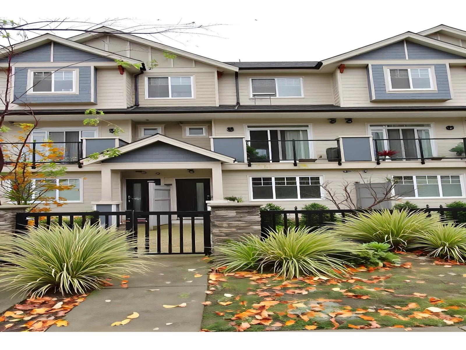 195 13898 64 AVENUE, surrey, British Columbia