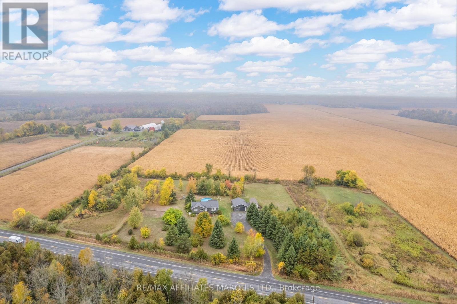 4239 County Rd 11 Road, South Stormont, Ontario  K7R 3L2 - Photo 47 - X12373223