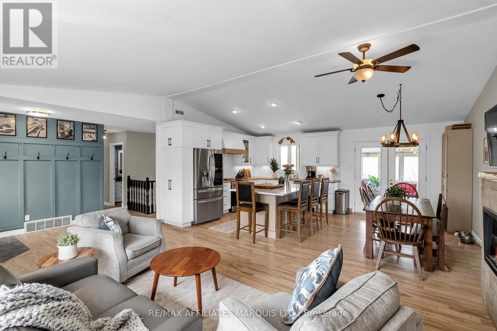 4239 County Rd 11 Road, South Stormont, Ontario  K7R 3L2 - Photo 5 - X12373223