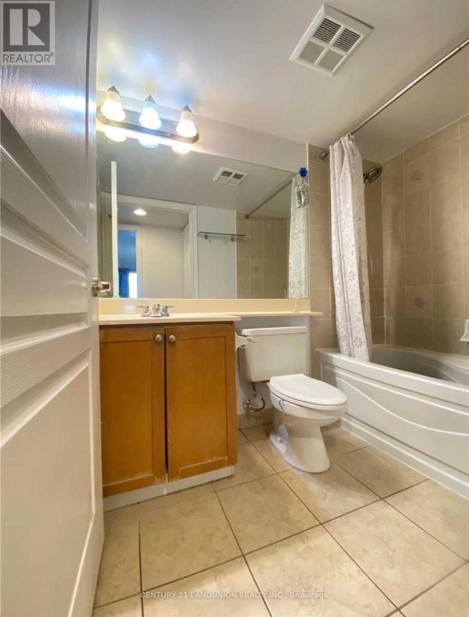 1714 - 10 Northtown Way, Toronto, Ontario  M2N 7L4 - Photo 9 - C12553500