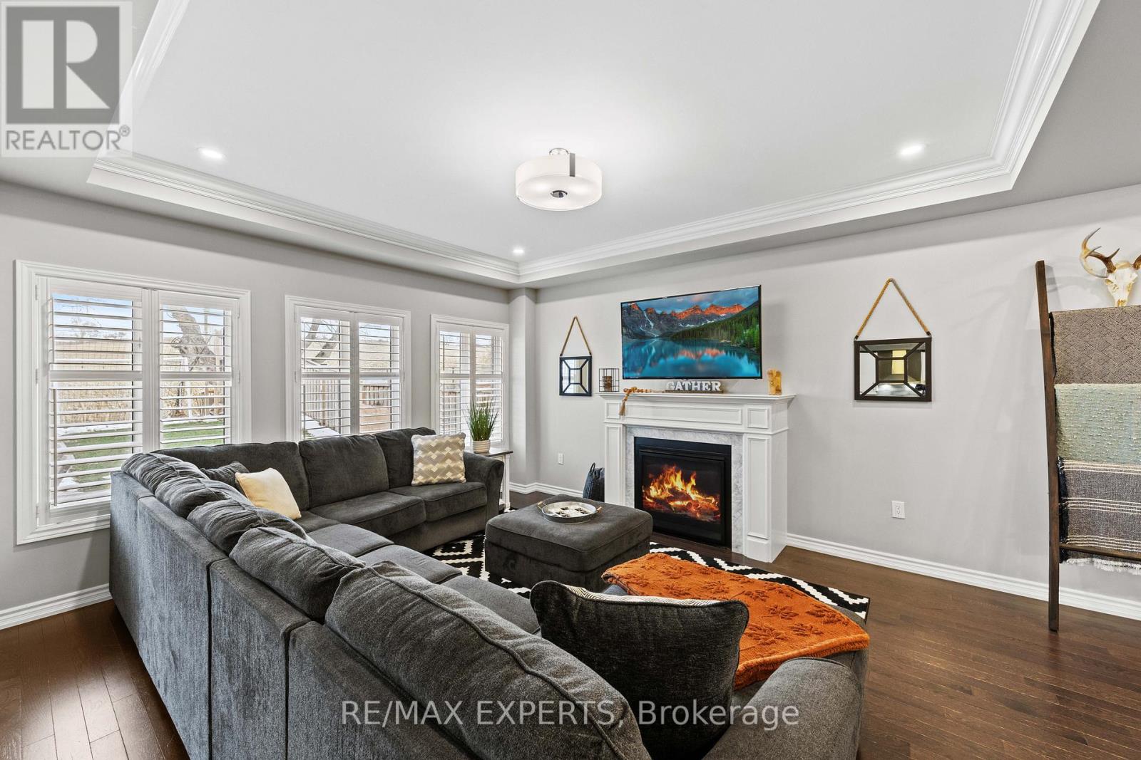 48 Manor Glen Crescent, East Gwillimbury, Ontario  L0G 1M0 - Photo 12 - N12545102