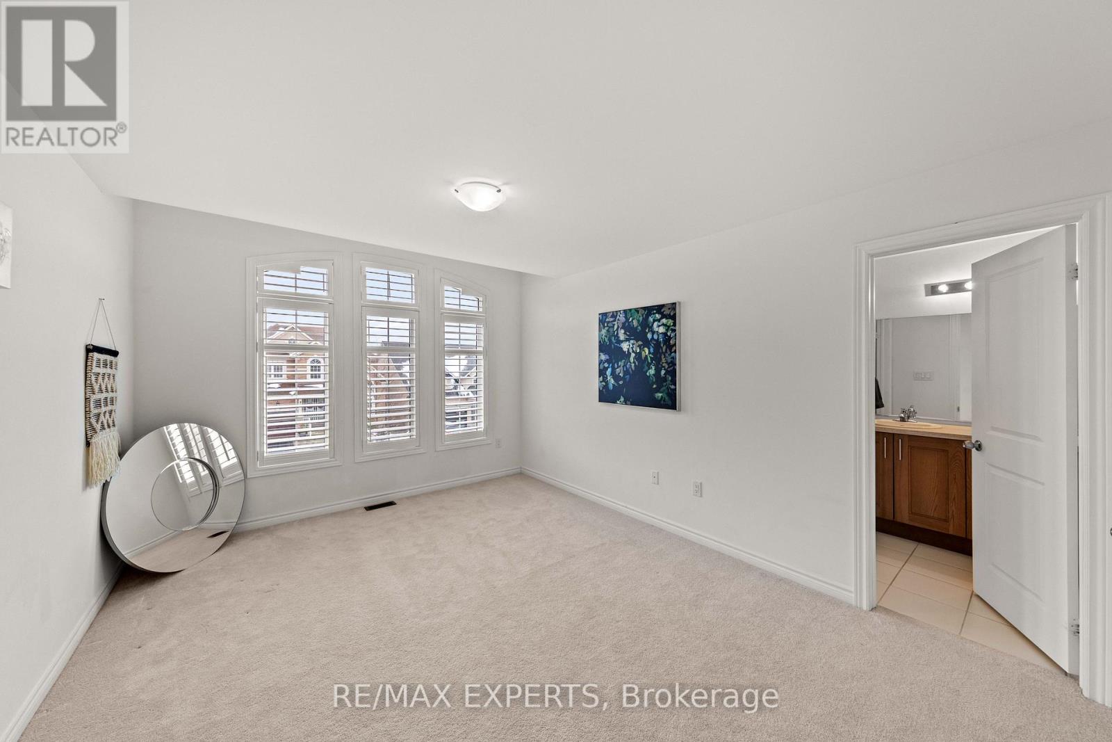 48 Manor Glen Crescent, East Gwillimbury, Ontario  L0G 1M0 - Photo 27 - N12545102