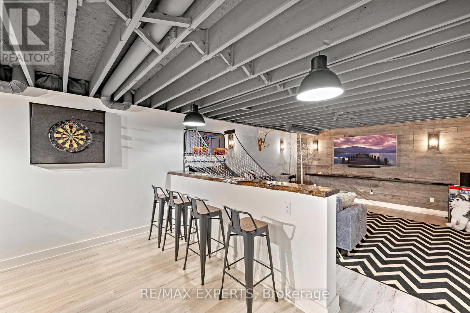 48 Manor Glen Crescent, East Gwillimbury, Ontario  L0G 1M0 - Photo 41 - N12545102