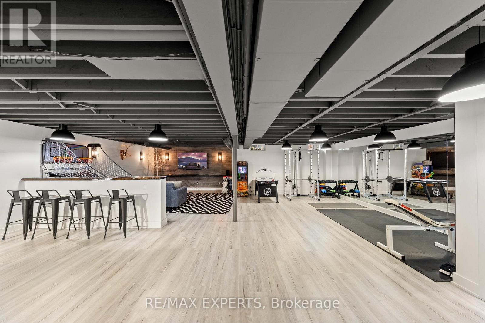 48 Manor Glen Crescent, East Gwillimbury, Ontario  L0G 1M0 - Photo 39 - N12545102