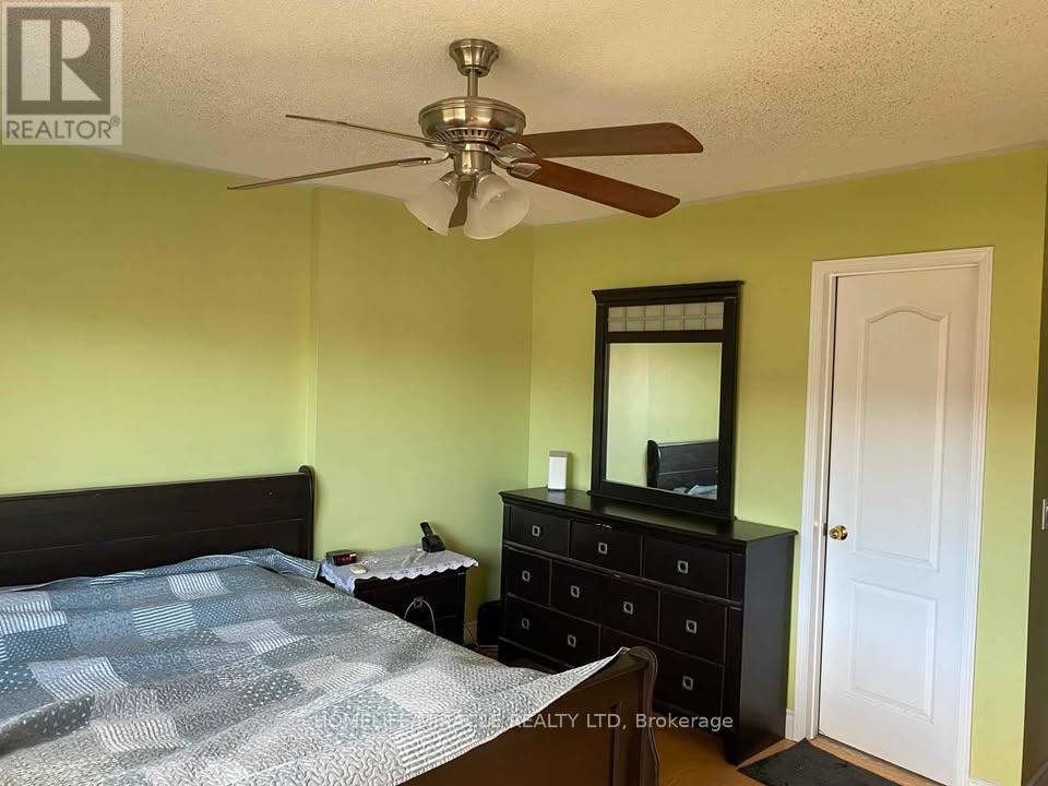 8 - 878 Scollard Court, Mississauga, Ontario  L5V 2R5 - Photo 11 - W12553490