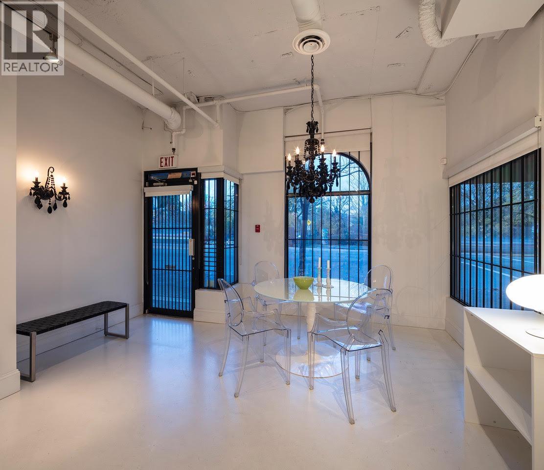 526 KINGSWAY, vancouver, British Columbia