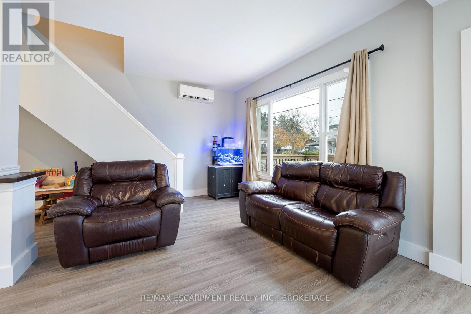 15 Phipps Street, Fort Erie, Ontario L2A 2V1 - Photo 15 - X12553516