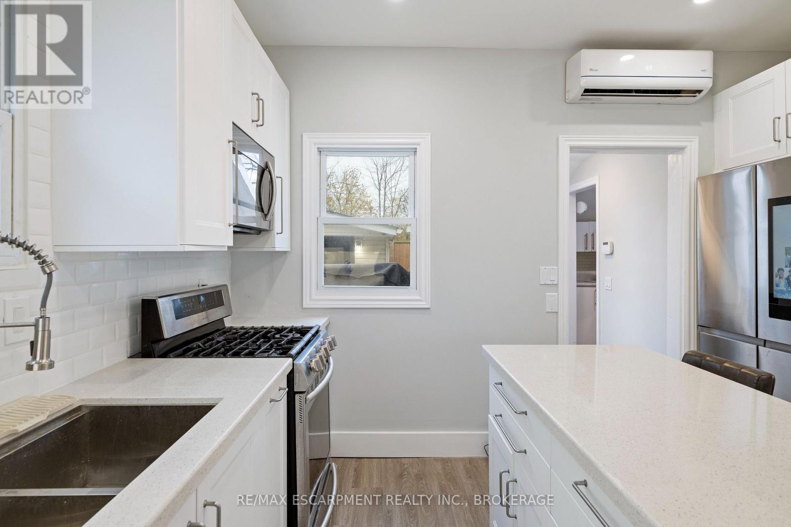 15 Phipps Street, Fort Erie, Ontario L2A 2V1 - Photo 22 - X12553516