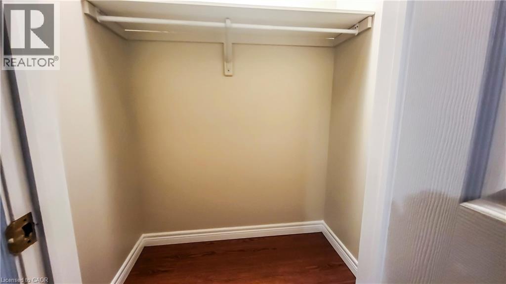 132 Udvari Crescent Unit# 1, Kitchener, Ontario  N2N 3P6 - Photo 5 - 40787425