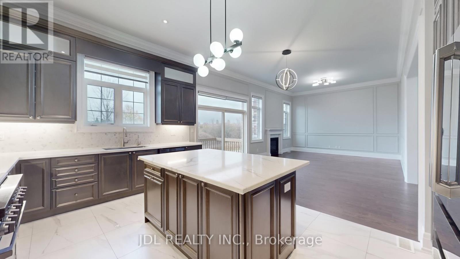 87 Bremner Street, Whitby, Ontario L1R 0P9 - Photo 13 - E12553520