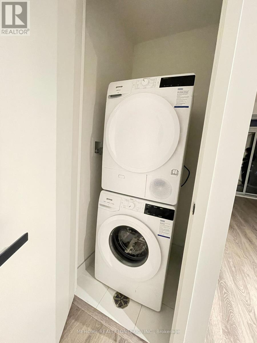 1903 - 8 Interchange Way, Vaughan, Ontario L4K 5Z7 - Photo 13 - N12553538