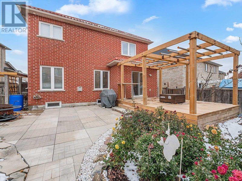 104 William Booth Avenue, Newmarket, Ontario L3X 3B1 - Photo 28 - N12553544