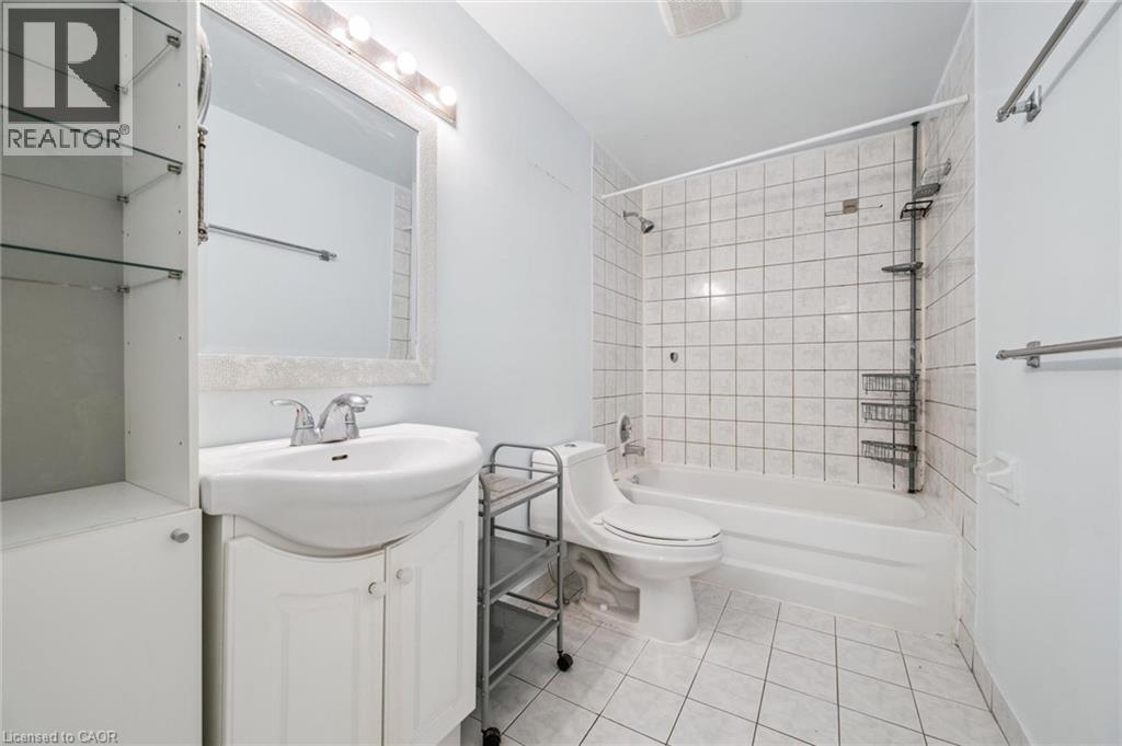 3173 Gwendale Crescent, Mississauga, Ontario  L5A 3B6 - Photo 30 - 40787735