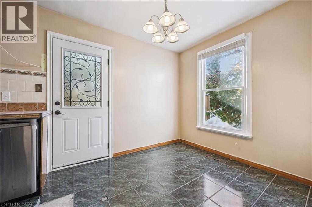 3173 Gwendale Crescent, Mississauga, Ontario  L5A 3B6 - Photo 6 - 40787735