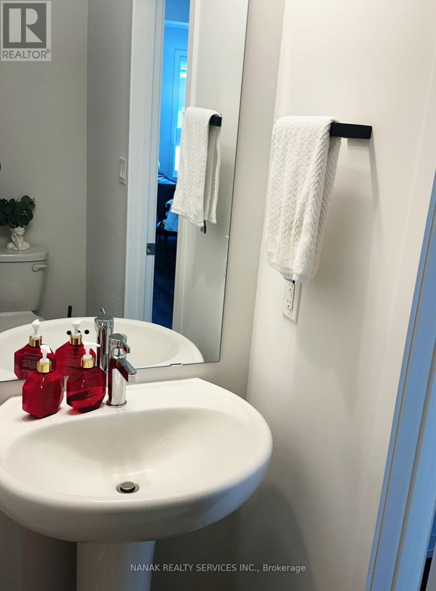 5 William Jackson Way, Toronto, Ontario M8V 0J8 - Photo 3 - W12553530