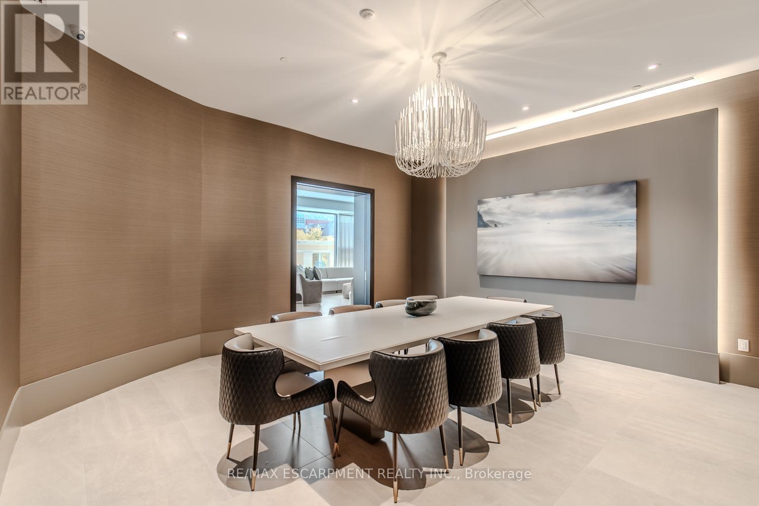 2102 - 2007 James Street, Burlington, Ontario L7R 0G7 - Photo 36 - W12553536